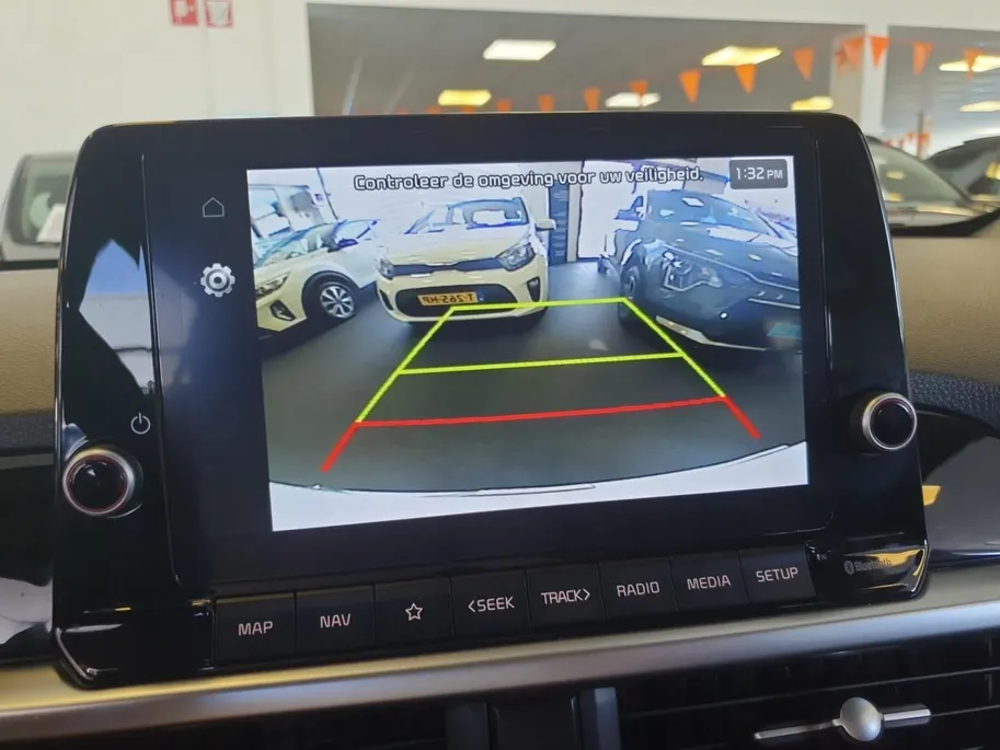 Kia Picanto 1.0 DPI ExecutiveLine | Stoel en stuurverwarming | Navigatie | Camera | Keyless met startknop | Climate control | Cruise control | Getinte ramen achter |