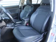 Kia Sportage 2.0 X-ecutive Plus Pack | Trekhaak | 17' LM | Parkeersensor achter | Half leer/stof | Navi Pioneer incl. Apple CarPlay/Android Auto | Cruise | Clima | Automaat |