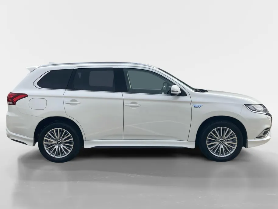 Mitsubishi Outlander 2.4 PHEV Intense S | 1ste Eigenaar! | Dealer onderhouden