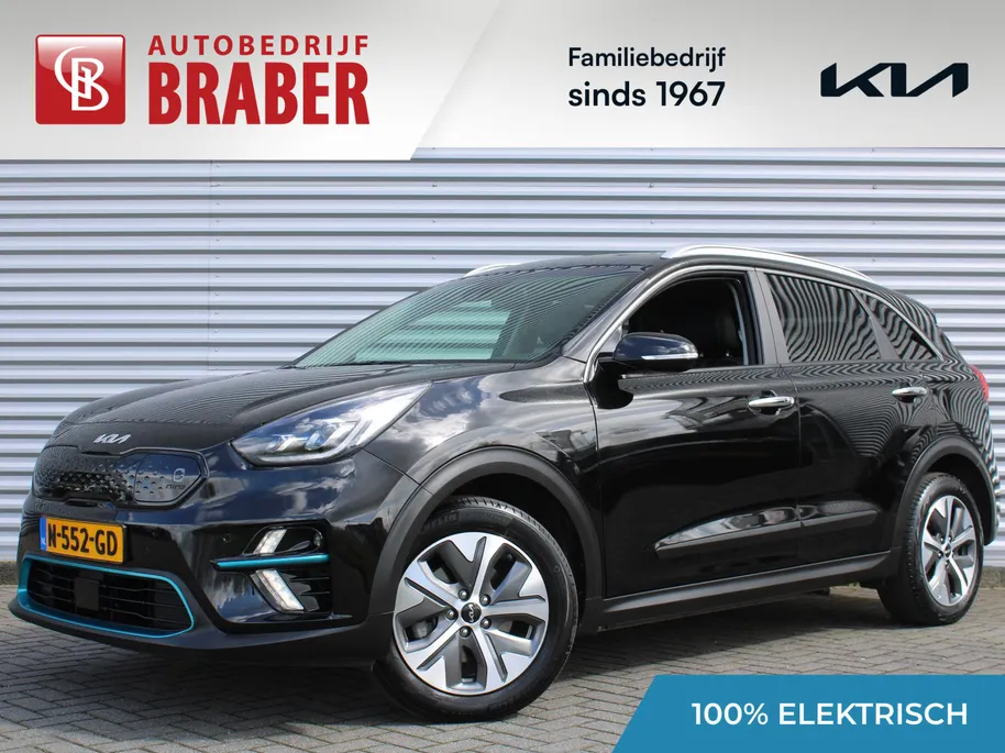 Kia e-Niro DynamicPlusLine 64 kWh | Warmtepomp | Schuif/kantel dak | 17' LM | Airco | Cruise | Navi | Camera |