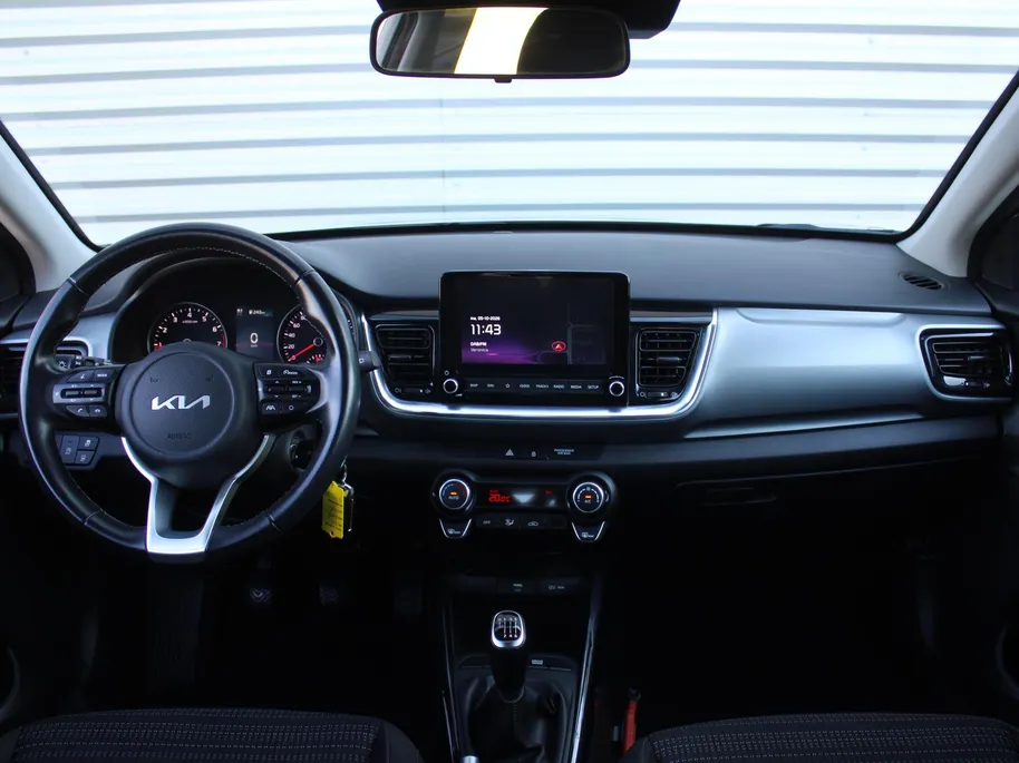 Kia Stonic 1.0 T-GDi MHEV DynamicLine | Navi | Clima | Cruise | Camera | 15' LM | Parkeersensor achter |