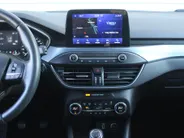 Ford Focus 1.0 EcoBoost Active Business | Trekhaak | Panoramadak | Stuur-/stoel-/voorruitverwarming | Camera | Navi | 18' LM | LED | Cruise adapt. | B&O audio | Zeer nette auto!! |
