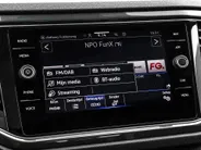 Volkswagen T-Roc 1.5 TSI 150pk DSG Sport · Panoramadak · Camera · Keyless · Apple/Android Car Play · Navigatie · Dodehoek Detectie · 17'' Inch ·