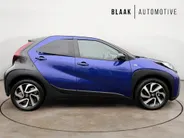 Toyota Aygo X 1.0 VVT-i MT Pulse | Bi-tone | all seasons | Android/Apple Carpl