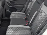 Volkswagen Tiguan 1.4TSIeHybrid 180kW/245PK R-Line Black Style · Panoramadak · Trekhaak · 360°Camera + Parkeersensoren · Stoelverwarming · Garantie t/m 27-07-2027 of 100000km.