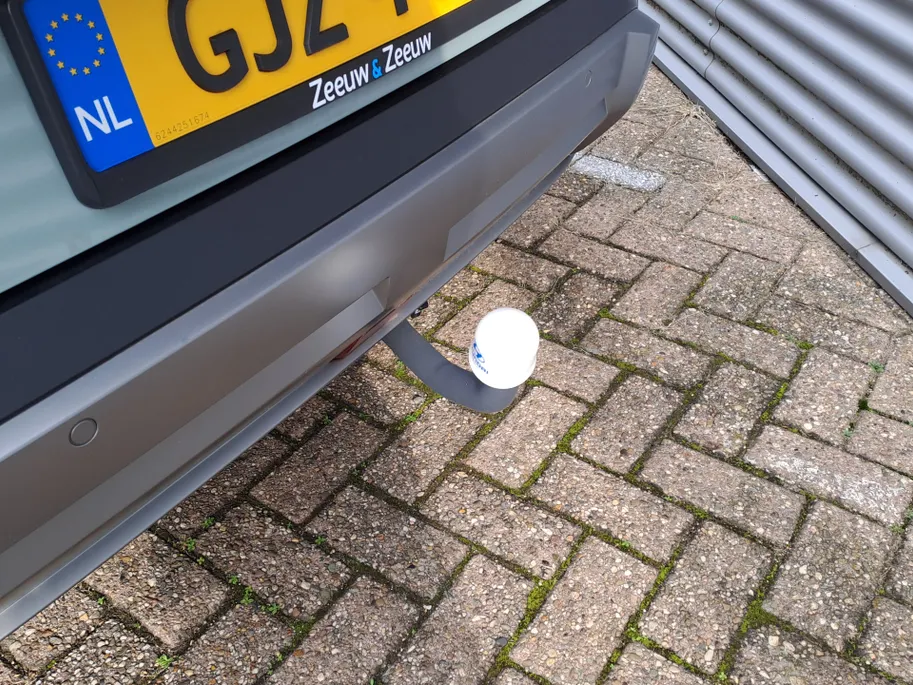 Hyundai Kona 1.6 GDI HEV Comfort Smart AUTOMAAT | Trekhaak | Stoel/Stuur verwarming | Camera | Navigatie | Adaptieve Cruise | Apple Carplay/Android Auto | Hybride