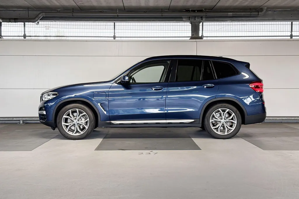 BMW X3 xDrive30e Business Edition Plus