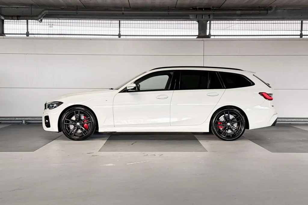 BMW 3 Serie Touring 318i M-Sport