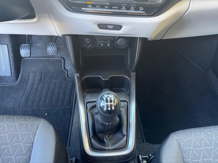 Suzuki Swift 1.2 Style Smart Hybrid | DEMO | Lichtmetalen velgen | Navigatie | Hoge instap