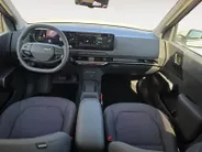 Kia EV2 Plus 42.2 kWh | Navigatie | Climate control | Stoel + Stuurverwarming | Parkeer sensoren voor + achter | Parkeer camera achter | DEMO