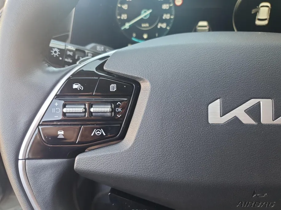 Kia Niro 1.6 GDi Hybrid DynamicLine | Navigatie | Camera | Adaptieve cruise control | Apple Carplay / Android Auto | Parkeersensoren voor en achter | Verbruik 1 op 20!