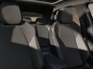 Volkswagen ID. Polo Style 37 kWh accu, 135 PK · Panoramadak · Trekhaak afneembaar · Zijruiten achter en achterruit getint ·