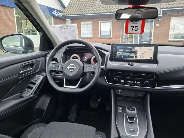 Nissan QASHQAI 1.3 MHEV Xtronic N-Connecta NAVI | PANO DAK | NL-auto | rijklaarprijs !!