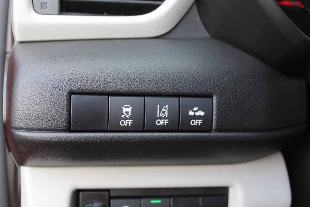 Suzuki Swift 1.2 Select Automaat | Actiekorting €2200,- | Private Lease Vanaf 299,- p/m | Beperkte Voorraad | Apple/Android Carplay | Lederen stuurwiel | Stoelverwarming |