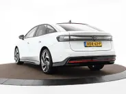 Volkswagen ID.7 Pro Business 286pk 77 kWh · SOH 97,2% · 360 Camera · Head-Up · Alarm · Elek. Trekhaak · Keyless · Elek. Voorstoelen · 20'' Inch · Gratis onderhoud & APK t/m 30-01-2030 · EXTRA INRUILKORTING ·