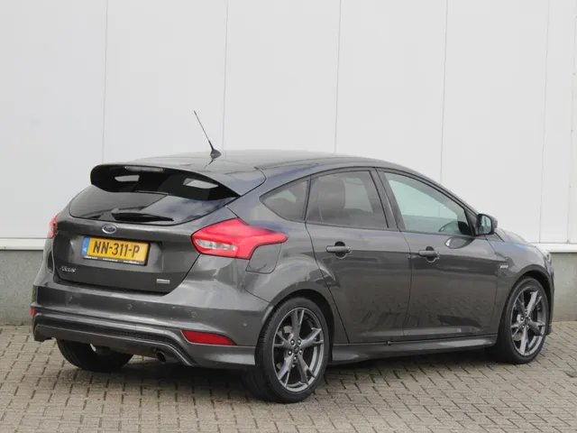 Ford Focus 1.5 ST-Line | Navi | Clima | Park sens | Trekhaak