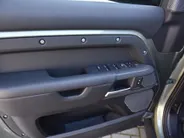 Land Rover Defender X 110 P400e