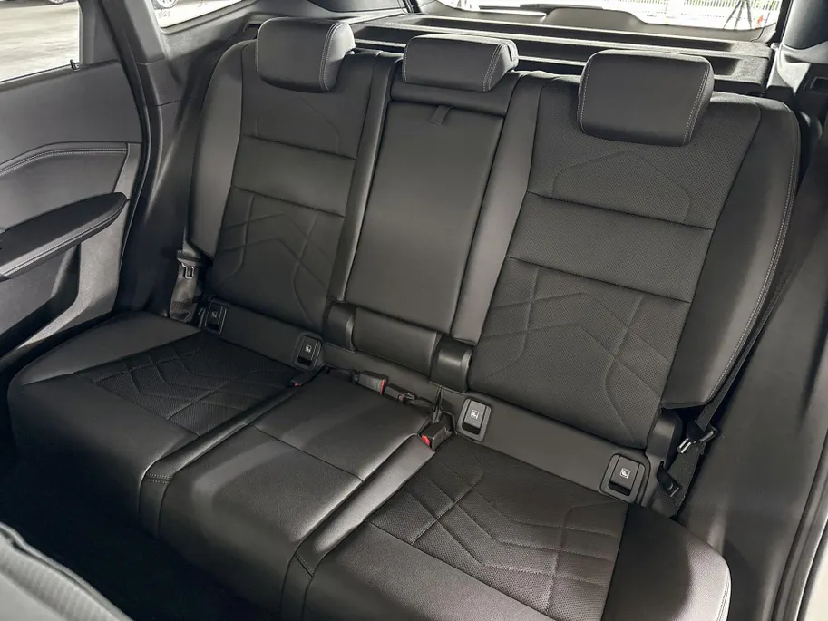 BMW iX1 xDrive30 Launch Edition 67 kWh
