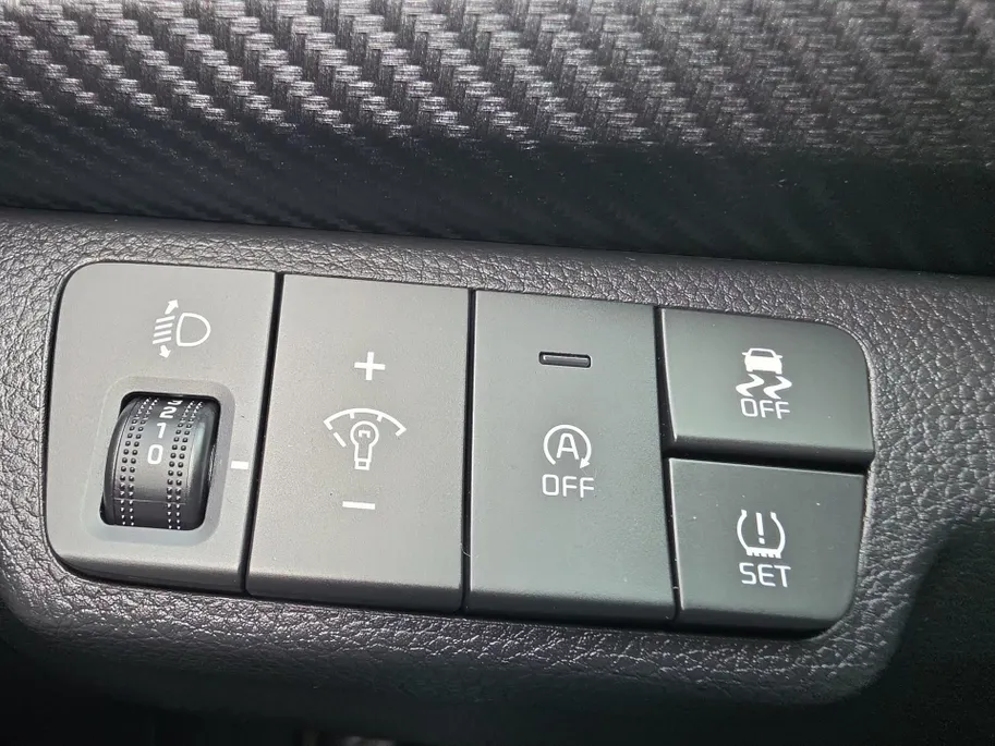 Kia Rio 1.0 T-GDi MHEV GT-Line | Keyless entry | Privacy glass | Full map navigatie | Parkeersensoren | Stoel + Stuurverwarming