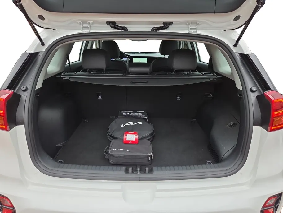 Kia Niro 1.6i PHEV DynamicPlusLine Automaat | Climate & (adaptieve) cruise control | Stoelverwarming | SOH 99,9% | Dodehoek Detectie | Carplay & Android Auto | Camera | Navigatie | 12 Maanden BOVAG Garantie | NAP