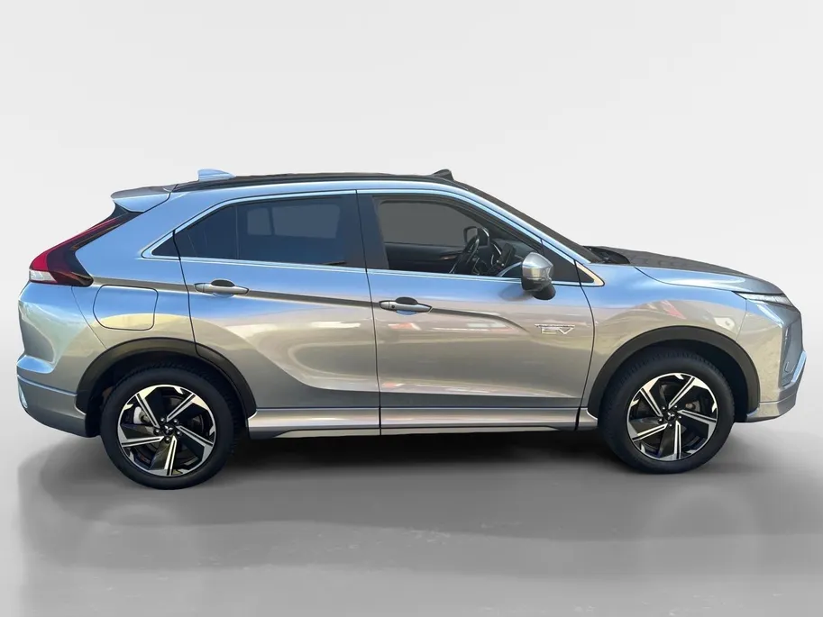 Mitsubishi Eclipse Cross 2.4 PHEV Instyle Trekhaak | Stoel verwarming | Achteruitrijcamera | Leder | Cruise control