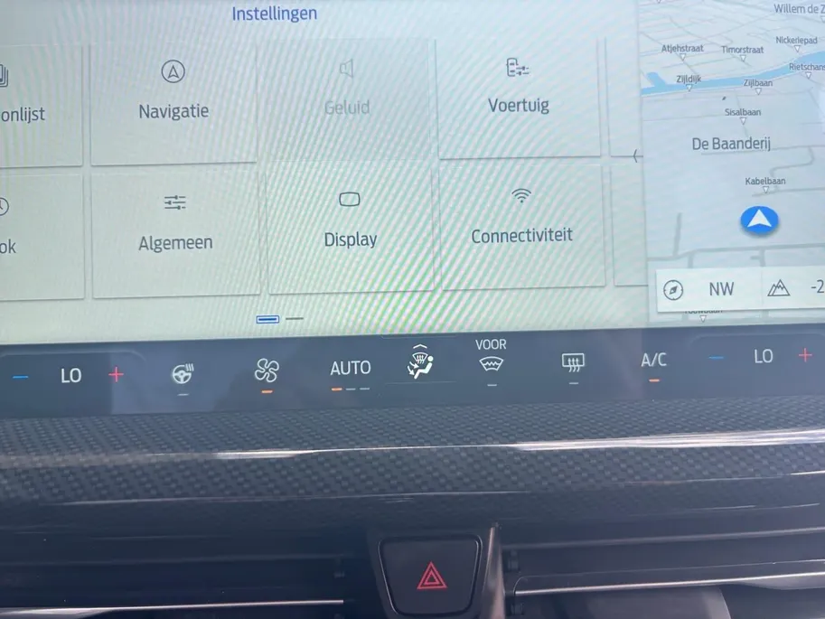 Ford Focus Wagon 1.0 EcoBoost Hybrid ST Line | Winterpack | Apple Carplay / Android auto | Parkeersensoren voor + achter