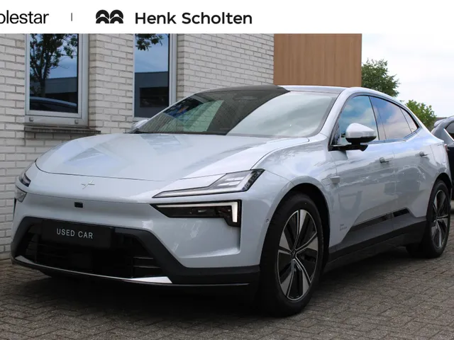Polestar 4