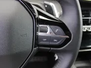 Peugeot 2008 1.2 PureTech 130 Allure | Automaat | Camera | Clima | Cruise | Navi | 17' LM | LED | Apple Carplay/Android Auto |