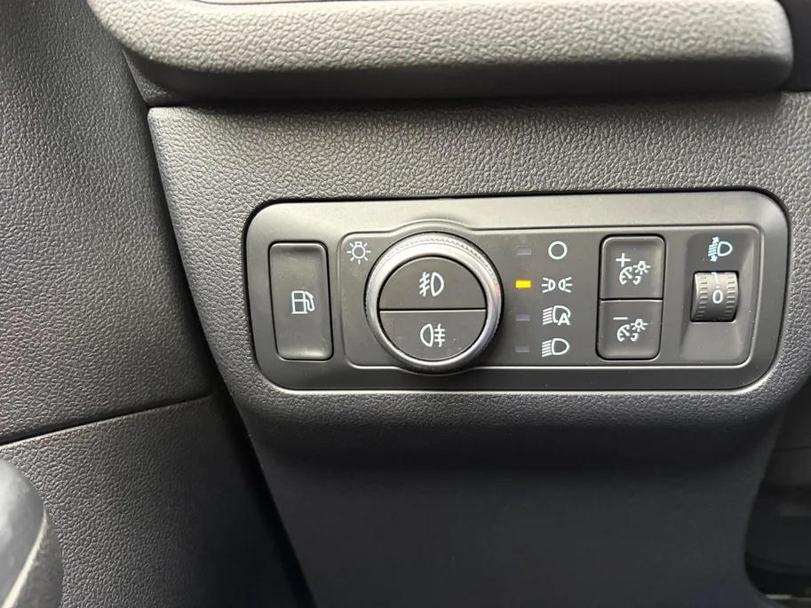 Ford Kuga 2.5 PHEV ST-Line 225PK | Adaptieve Cruise Control | BLIS | Trekhaak | Apple/Android Carplay | Keyless Entry | Climate Control |