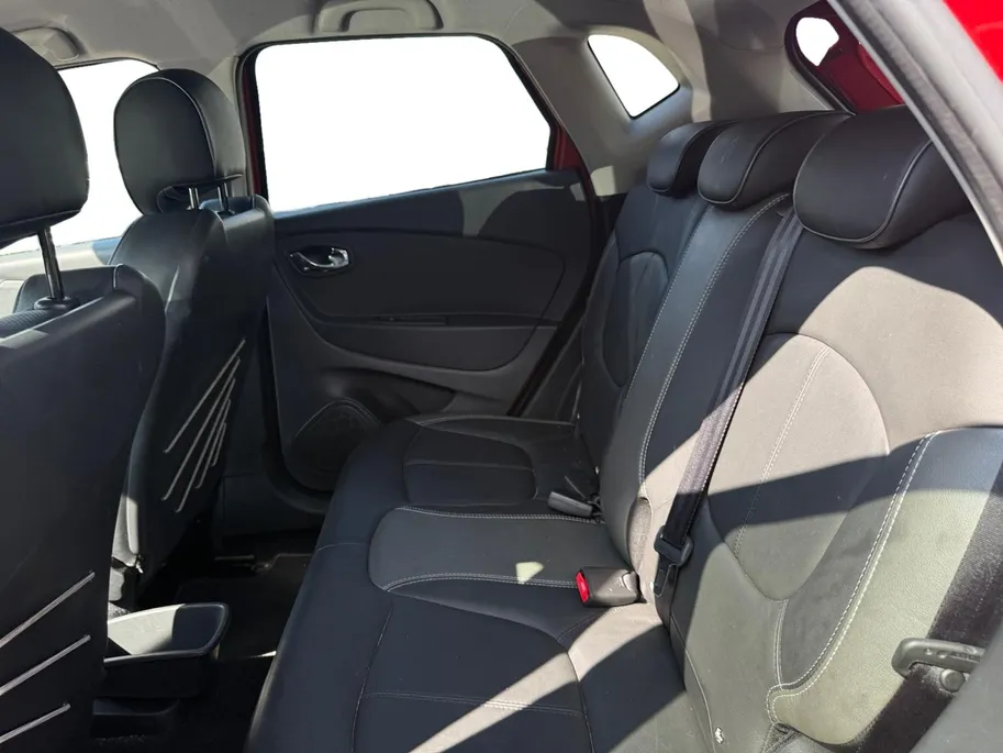 Renault Captur 1.2 TCe Xmod Automaat | Achteruitrijcamera | Climate Control | Cruise Control | 17' inch velgen | 12 maanden garantie |