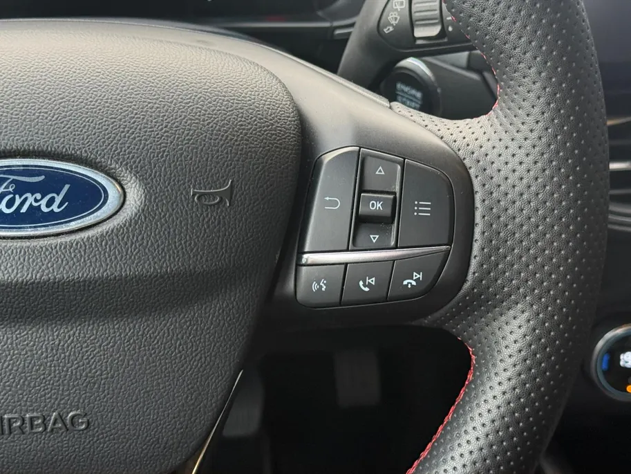 Ford Focus 1.0 EcoBoost Hybrid ST Line | NL-Auto | Dealer Onderhouden | Navigatie | Apple/Android Auto | Parkeersensoren | 12 maanden garantie! |