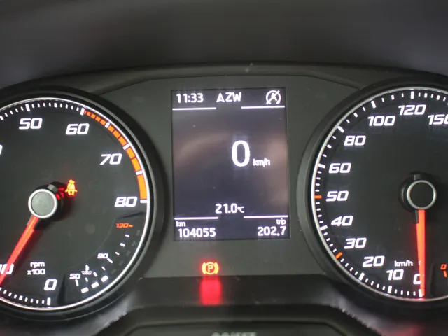SEAT Arona 1.0 TSI Style Business Intense Navigatie | Camera | Climate Control | Inklapbare buitenspiegels