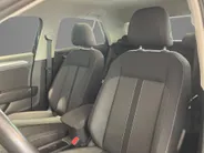 Volkswagen T-Roc 1.0TSI/110PK Life · Navigatie · Camera + Parkeersensoren · Apple/Android Car Play · Stoelverwarming ·