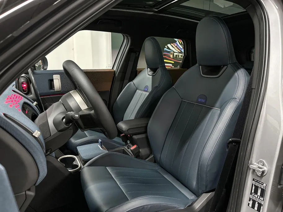 MINI Countryman C