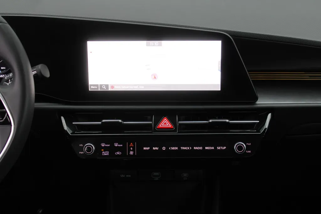 Kia Niro EV DynamicLine 64.8 kWh | Navi | Airco | Cruise | Camera | 17' LM |