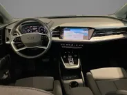 Audi Q4 Sportback e-tron 40 Advanced 150kW/204PK 82 kWh · Panoramadak · Trekhaak · Stoelverwarming · Apple/Android Car Play