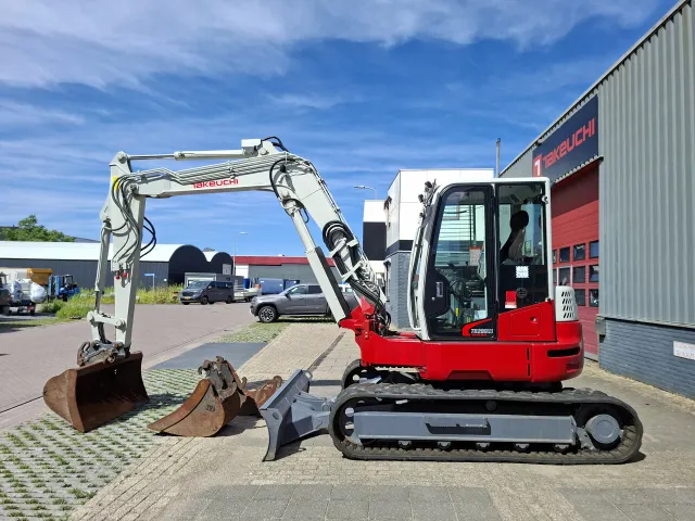 Takeuchi TB280FR