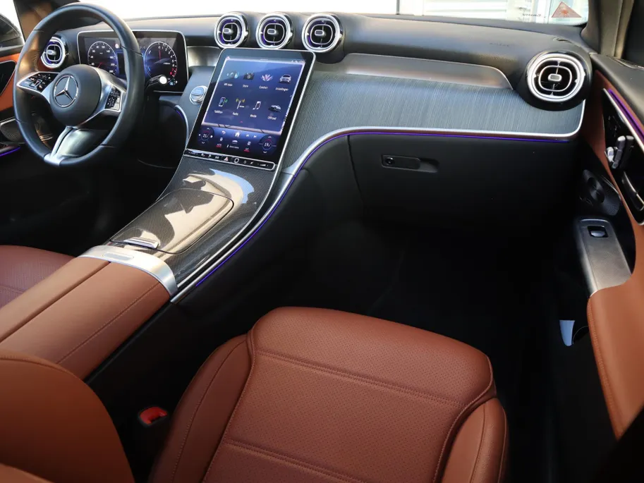 Mercedes-Benz GLC 300e 4MATIC Luxury Line