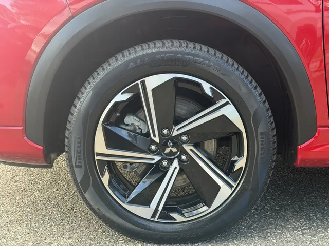 Mitsubishi Eclipse Cross 2.4 PHEV Intense+ | 360 Camera | Dodehoek | Navigatie |
