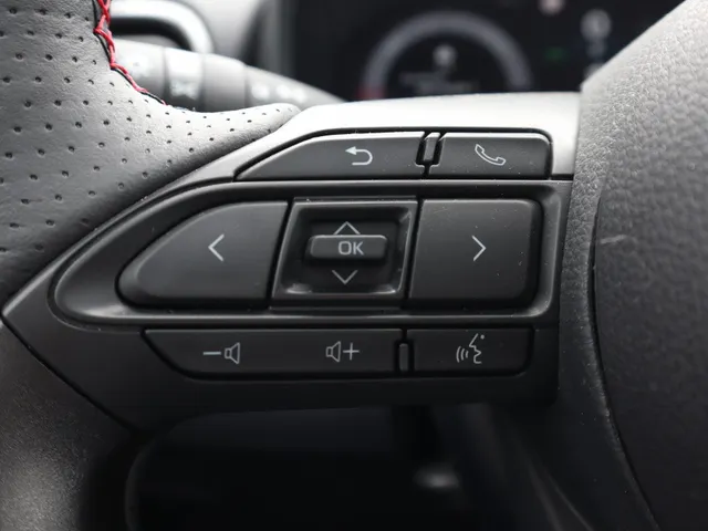 Toyota Yaris 1.5 Hybrid 130 GR Sport | Plus Pack | Panoramadak