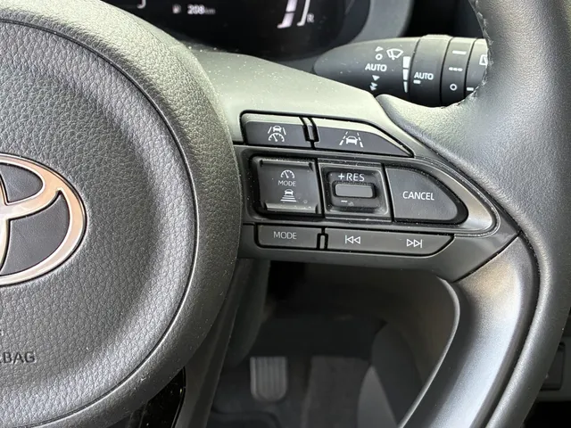 Toyota Yaris Cross 1.5 Hybr 130 Dynamic Comfort Pack | Stoelverw. | PDC V+A | Adapt. Cruise