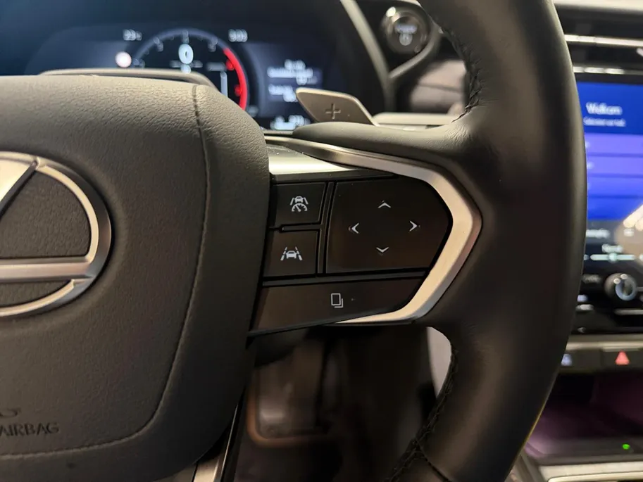 Lexus LBX 1.5 HYBRID | COOL | ADVANCE PAKKET | BI-TONE | NL-AUTO |