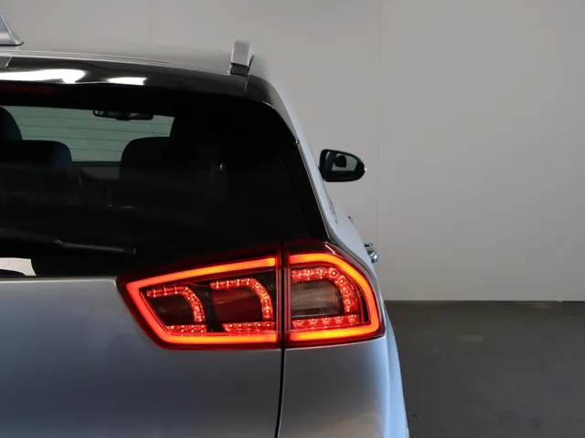 Kia Niro 1.6 GDi Hybrid First Edition