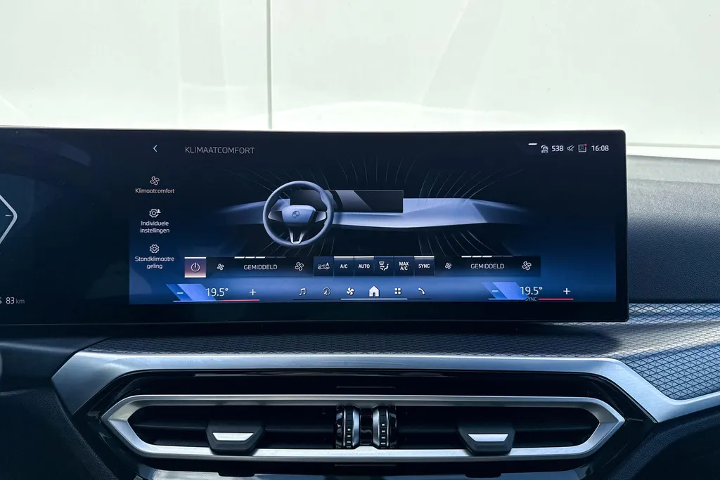 BMW i4 eDrive35 70 kWh