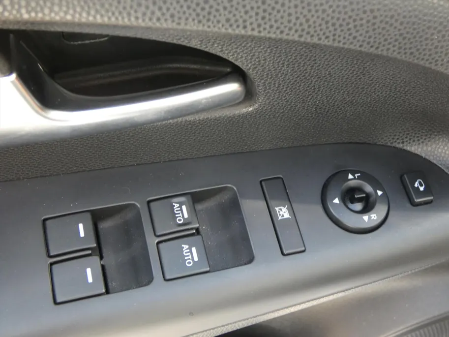 Kia Venga 1.4 CVVT 90pk Summer Edition