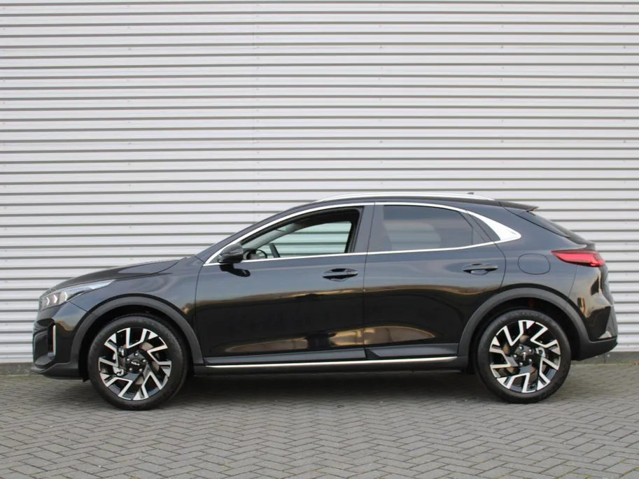 Kia XCeed 1.0 T-GDi DynamicPlusLine | Stuur-/stoelverwarming | Camera | Dodehoek detectie | Elektr. achterklep | 18' LM | Clima | Navi |