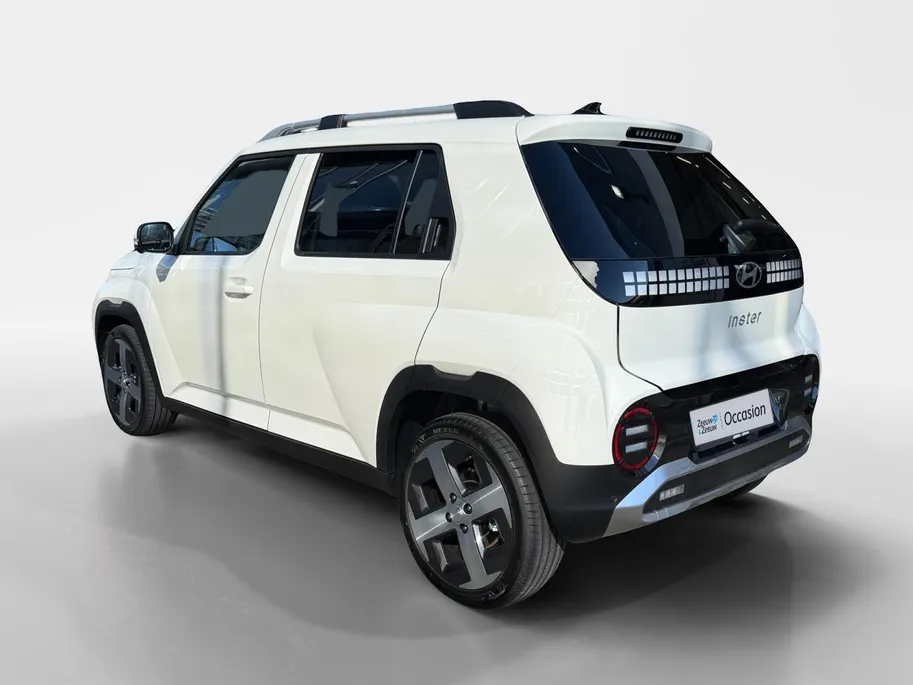 Hyundai Inster Evolve 49 kWh | Demo | Warmtepomp | 360 graden camera | Keyless entry | Dodehoek detectie |