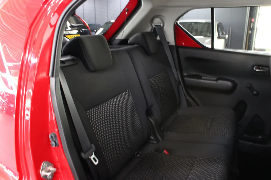 Suzuki Ignis 1.2 Smart Hybrid Select / Navi. / Stoelverwarming / Camera / Led /