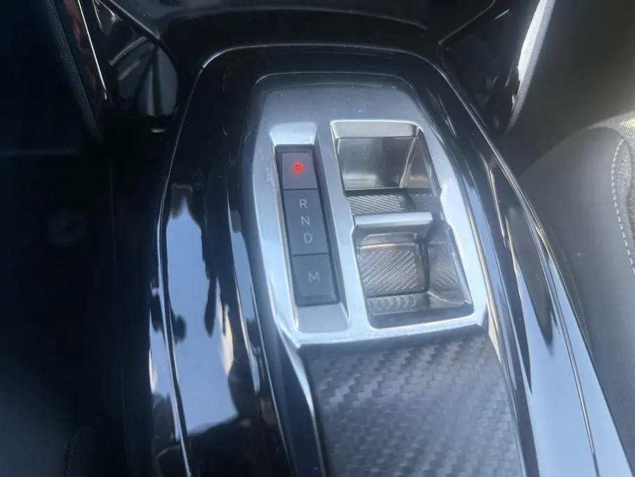 Peugeot 208 1.2 Hybrid 110 e-DCS6 Allure | Automaat | Parkeersensoren | Climate Control | Apple Carplay/Android Auto | DAB | Full Led