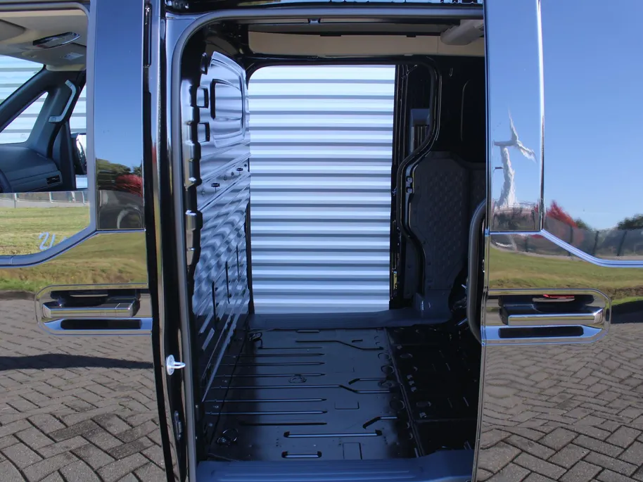 Kia PV5 L2H1 Elite Executive 71.2 kWh | Schuifdeur L+R | Warmtepomp | Actieradius tot 416 km (WLTP) | Tijdelijk tot € 2.500 (inruil)voordeel bij aanschaf of 2,99% financiering |